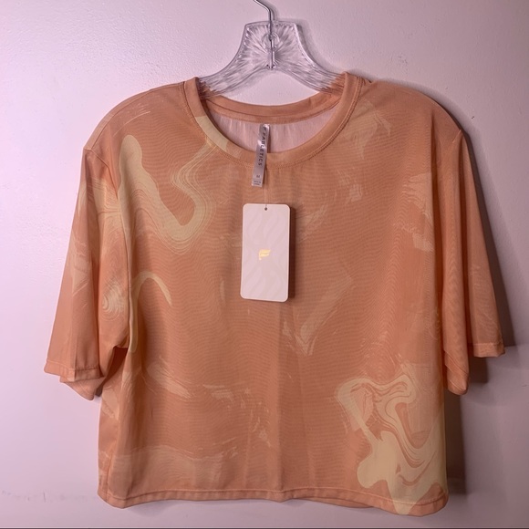FABLETICS Nayeli Mesh Crop Short Sleeve Marble Pattern Workout Top - Picture 2 of 12